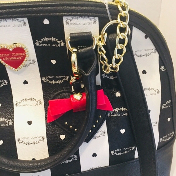 ✨SOLD✨NEW Betsy Johnson Stripe Black White Purse - Picture 3 of 8
